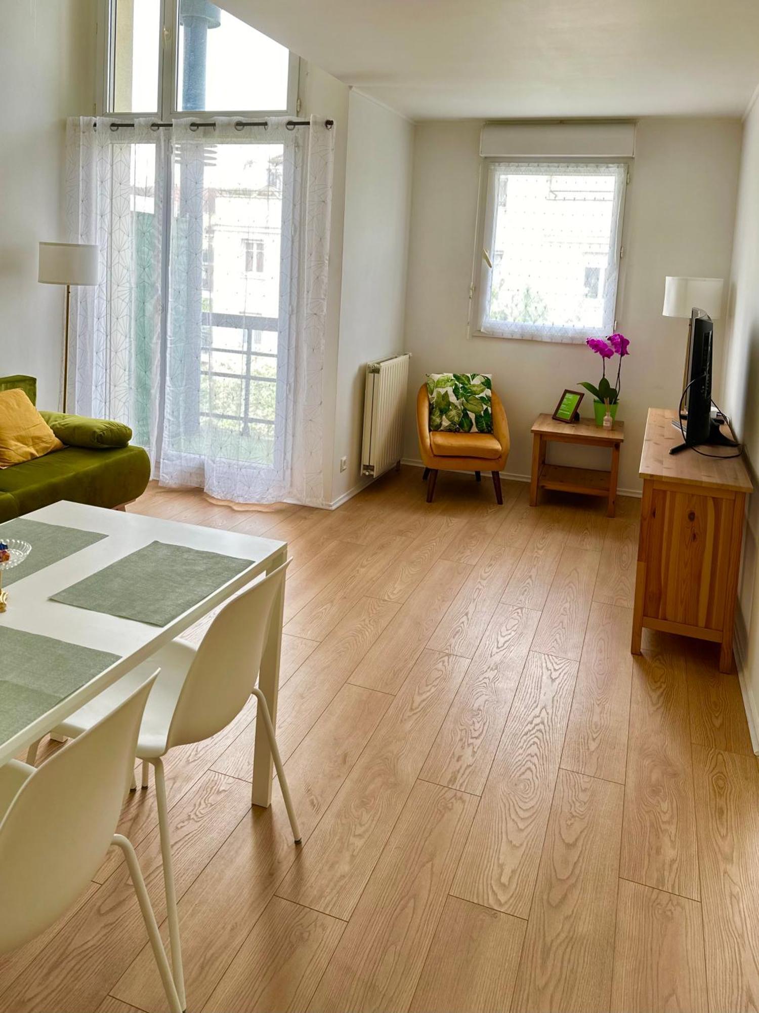 Jade Centre 10min * Bussy-Saint-Georges